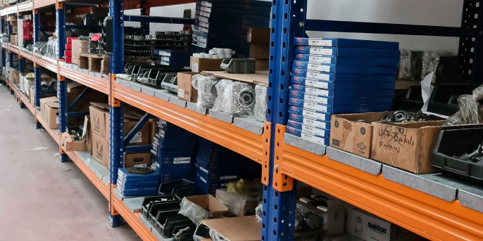 Stock permanent de pièces détachées ZETOR